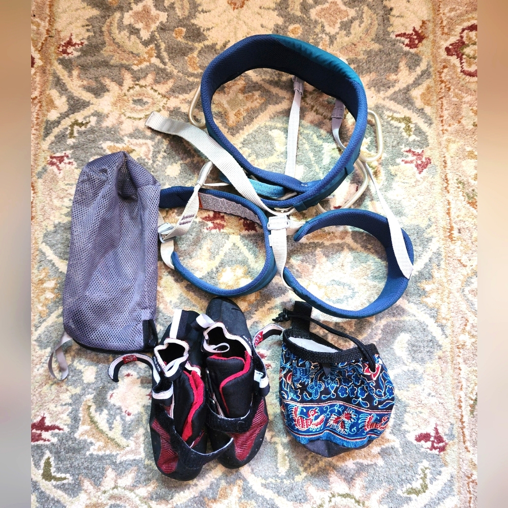 Womens Rock Climbing Harness, shoes, chalk bag bundle black diamond and 5.10